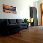 Casa Alba 아파트